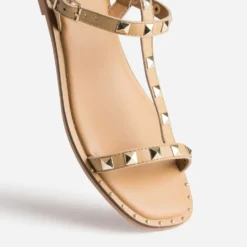 Sandale-spartiate TEXTO camel en cuir clouté