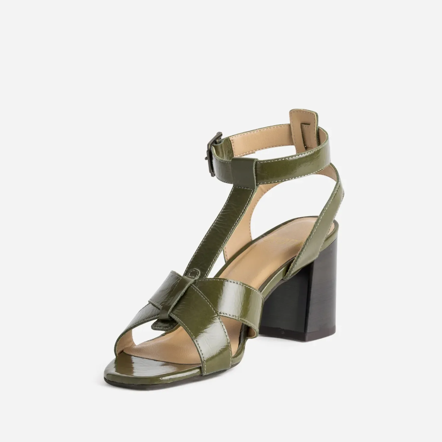 Sandale talon kaki cuir verni