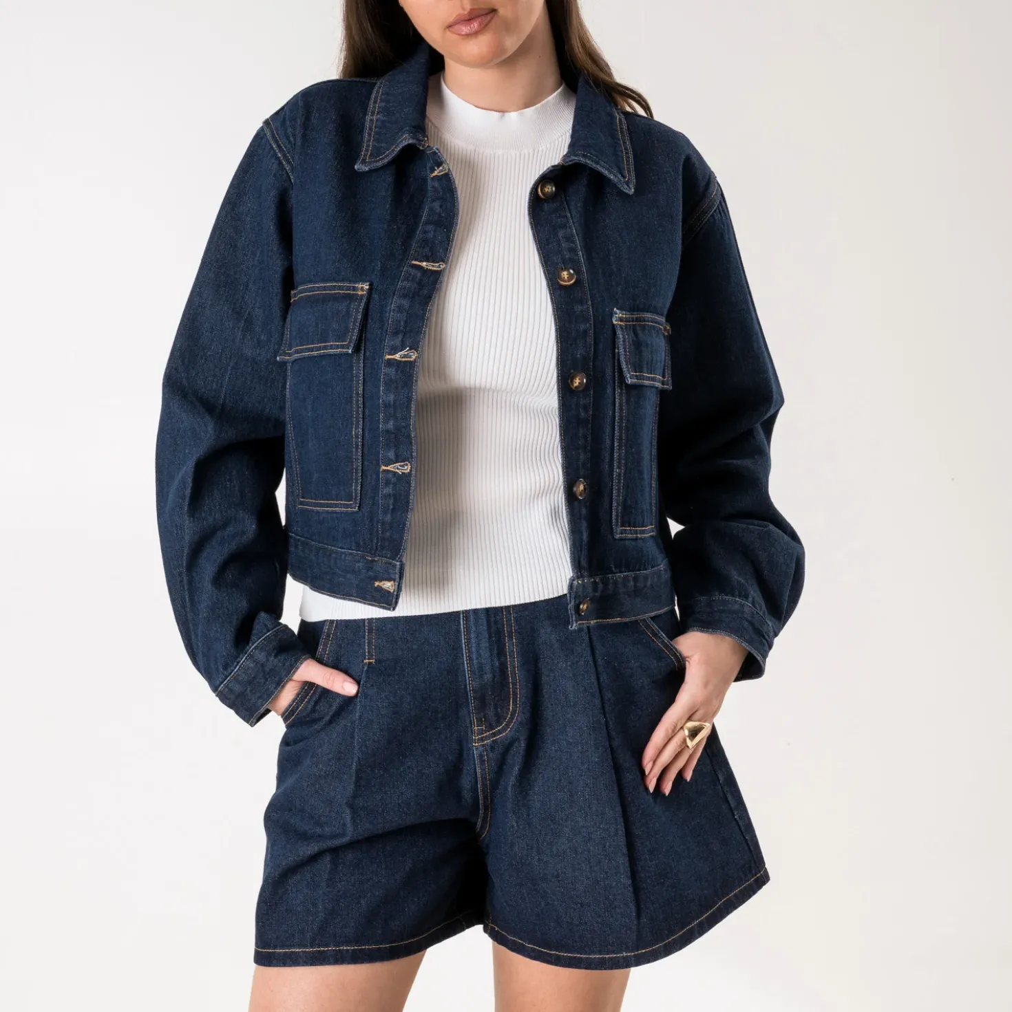 Short large en jean TEXTO brut