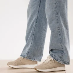 Tennis beige cuir velours