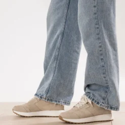 Tennis beige cuir velours