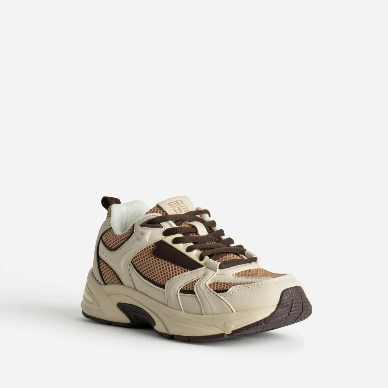 Tennis beige et marron mix matières