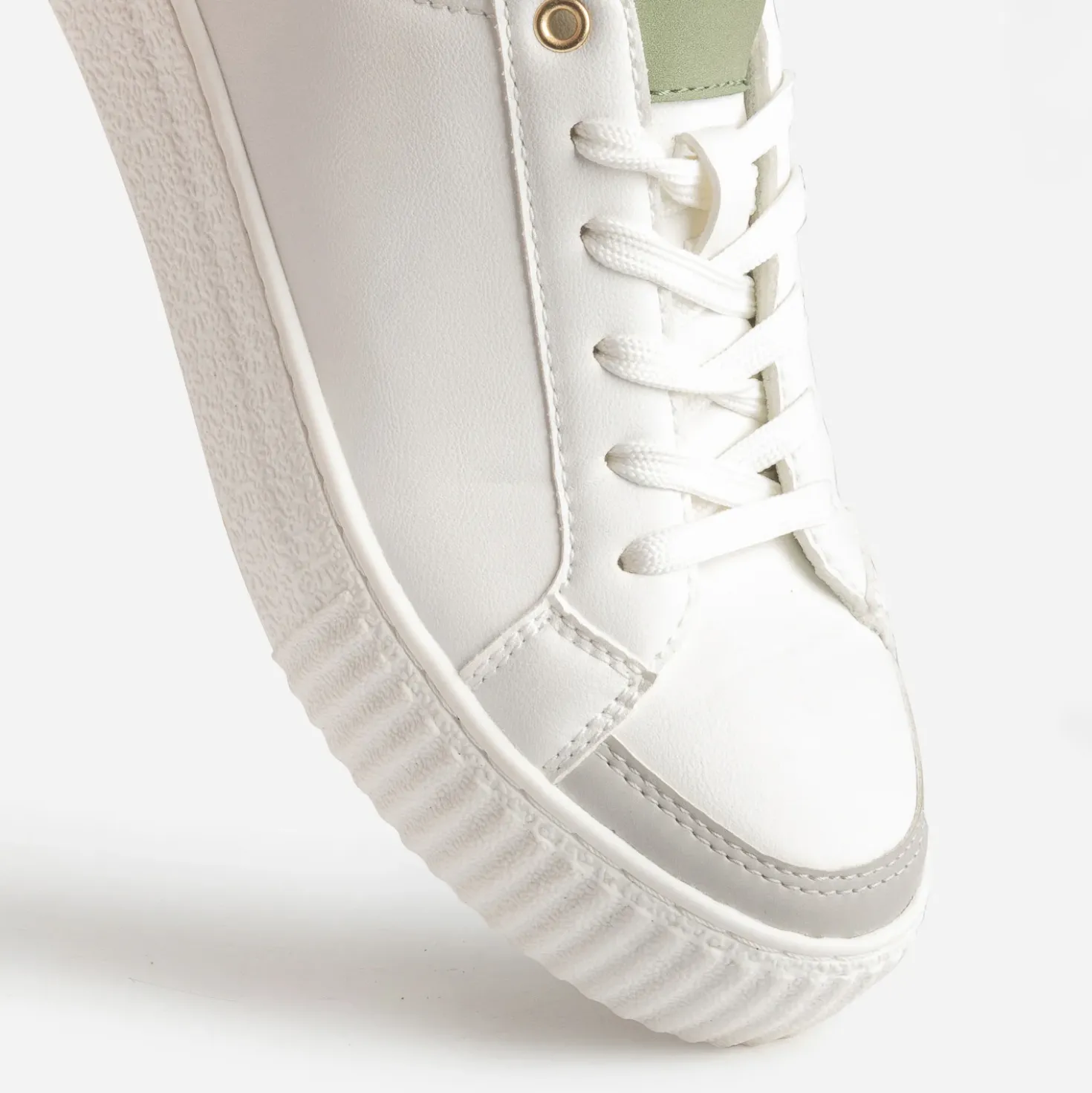Tennis blanche détails vert