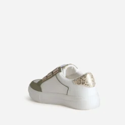 Tennis blanche kaki, dorée et motif léopard