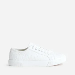 Tennis blanche toile broderies fleurs