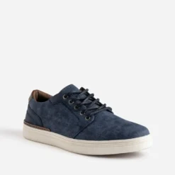 Tennis bleue en toile