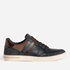 Tennis bleu marine en cuir
