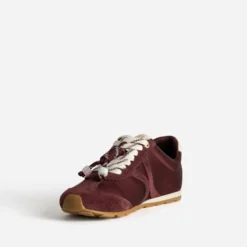 Tennis bordeaux bi-matière décor gri-gri