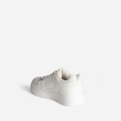 Tennis BUGGY blanche détails fleurs