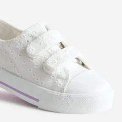 Tennis BUGGY blanche toile broderie anglaise
