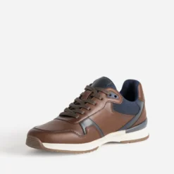 Tennis cognac et bleu marine