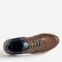 Tennis cognac et bleu marine