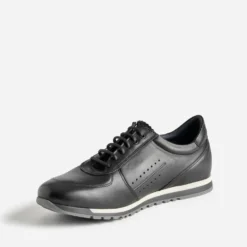 Tennis FLUCHOS noire en cuir
