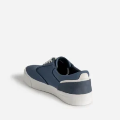 Tennis homme en toile bleue