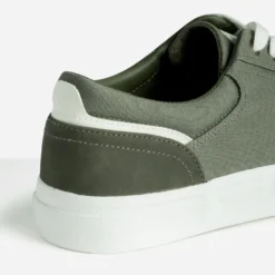 Tennis homme en toile kaki