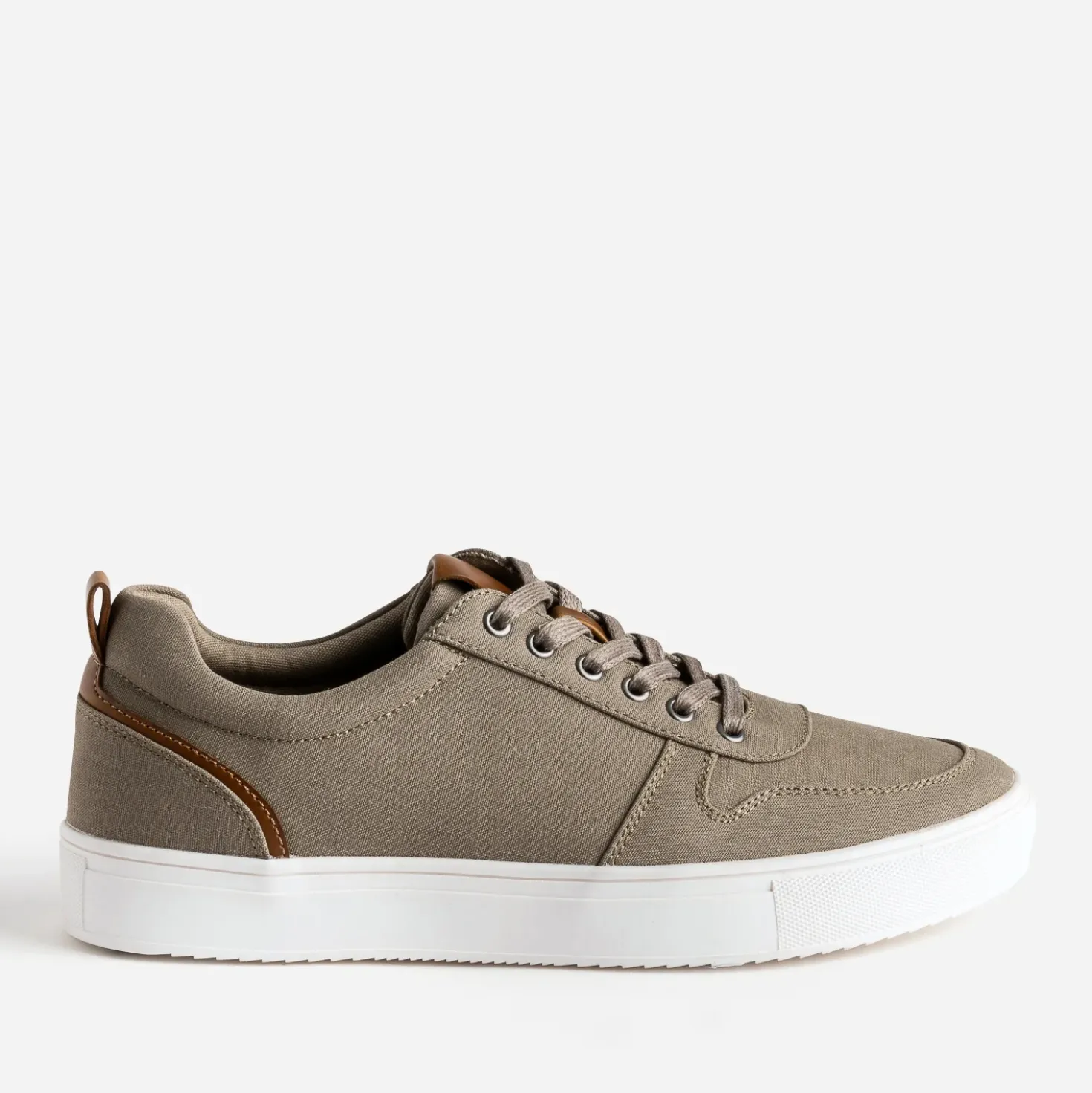 Tennis kaki en toile détails camel