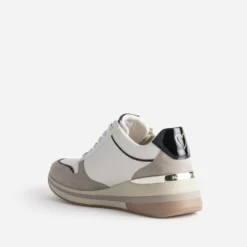 Tennis MARCO TOZZI blanche détails taupe suédé