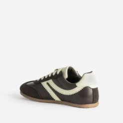 Tennis marron cuir détails écrus