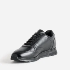 Tennis noire cuir avec zip côté
