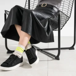 Tennis noire textile motif carreaux pailletés