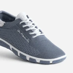 Tennis TBS bleu clair en mesh