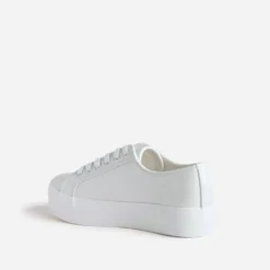 Tennis TEXTO blanc irisé embossée effet python
