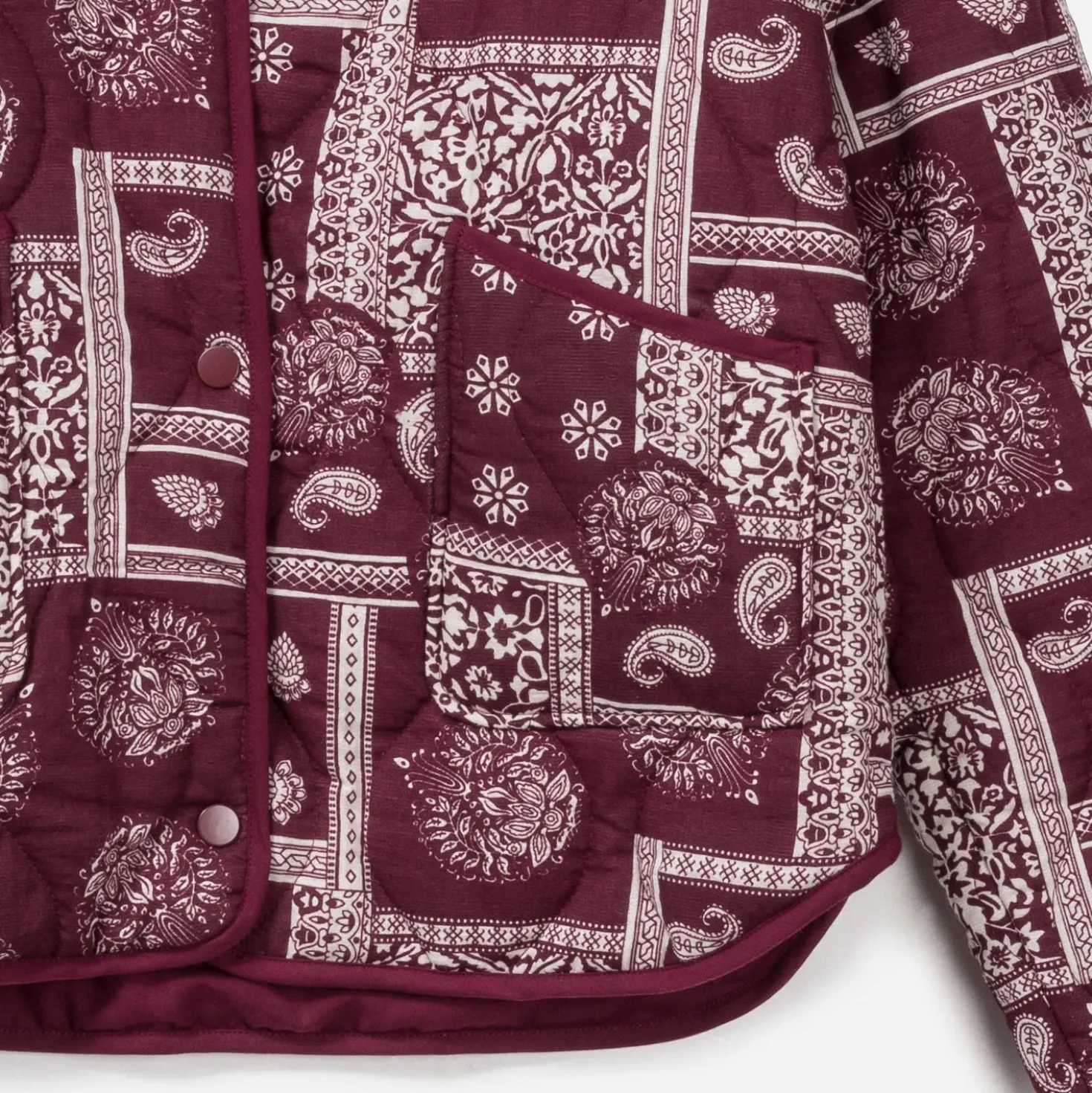 Veste bordeaux matelassée motif cachemire